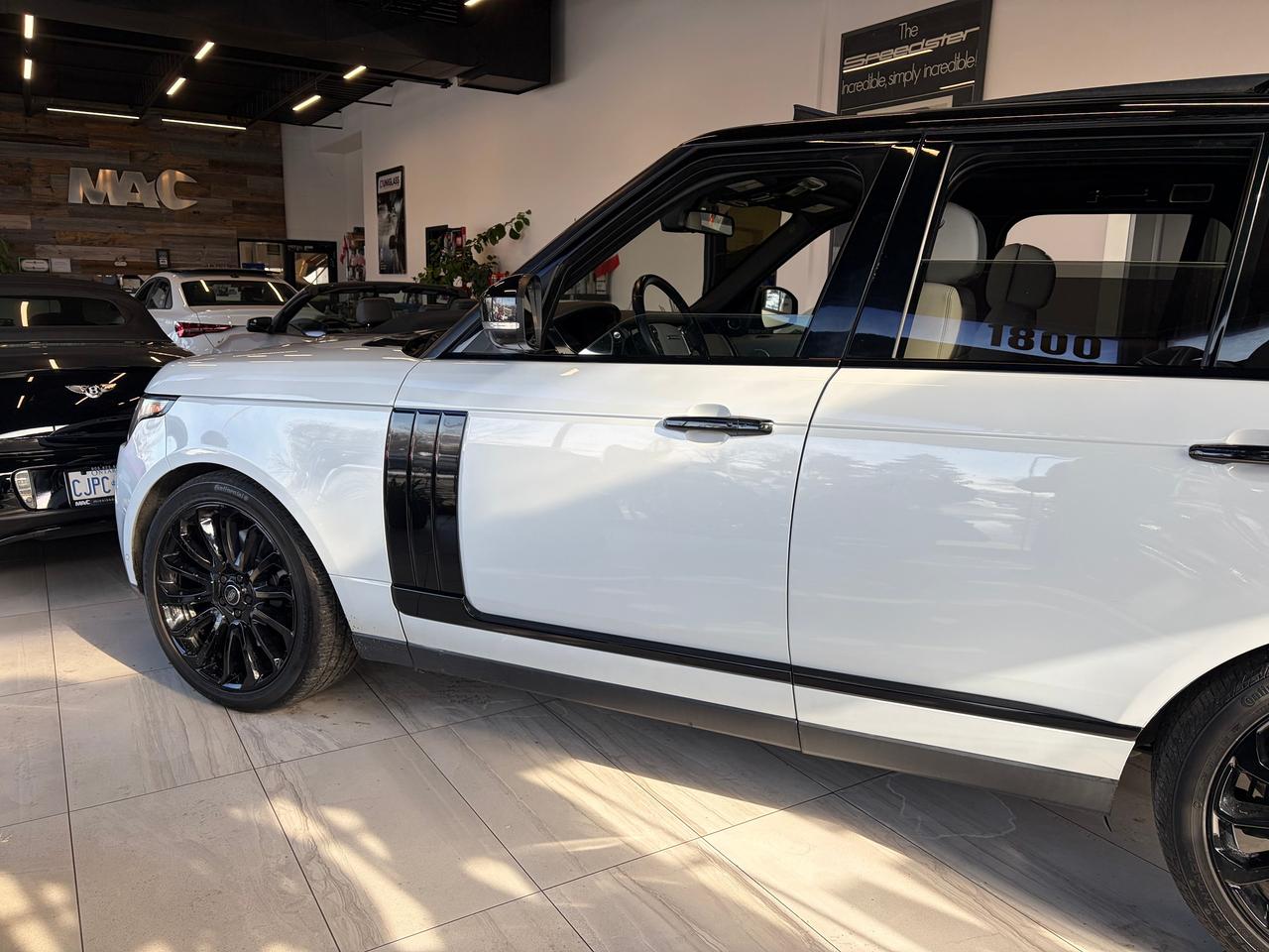 2016 Land Rover Range Rover SC Photo