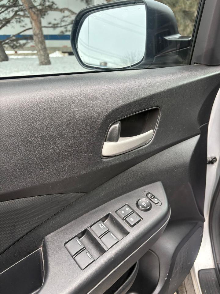 2016 Honda CR-V LX Photo