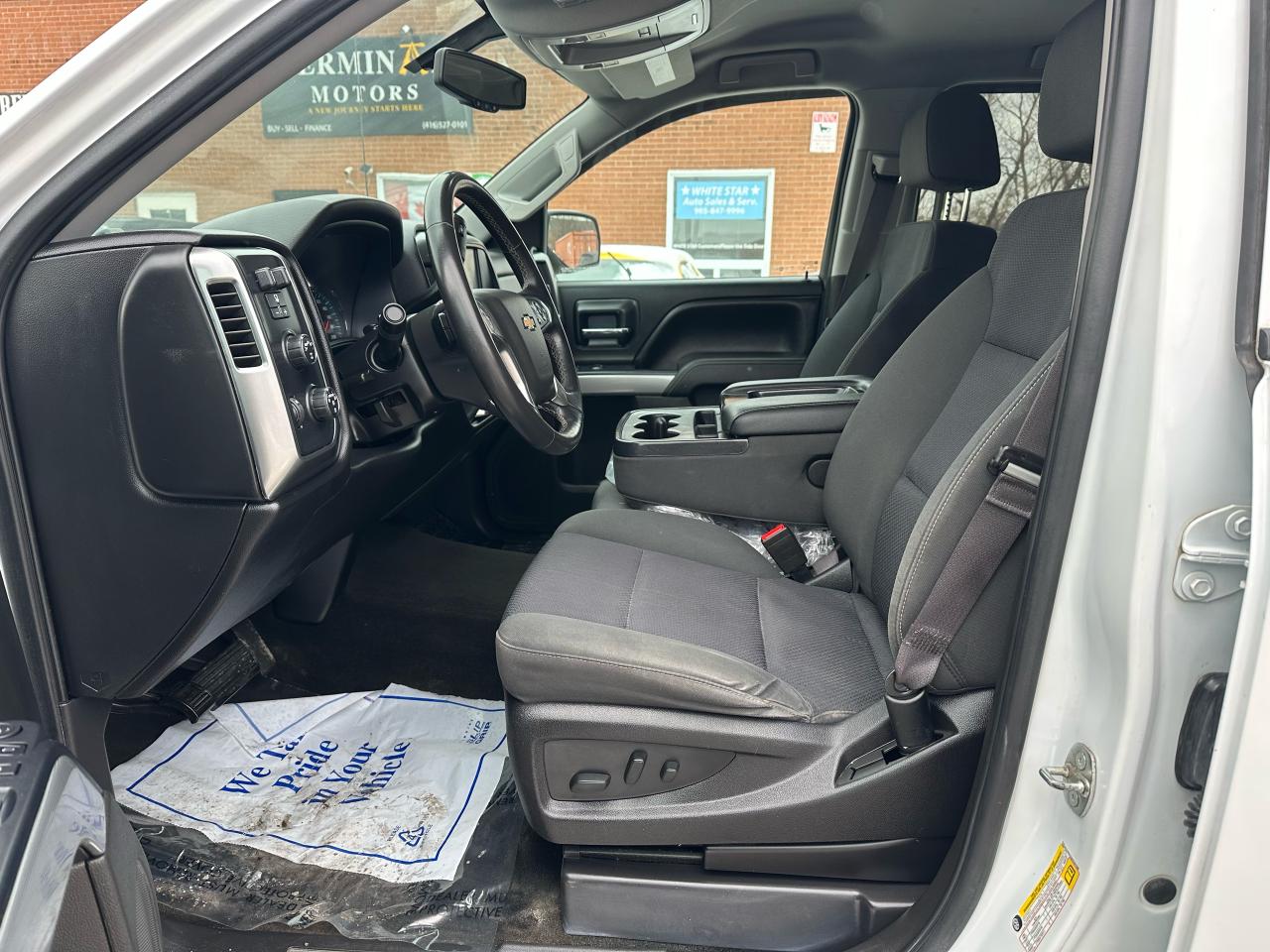 2017 Chevrolet Silverado 1500 LT Photo