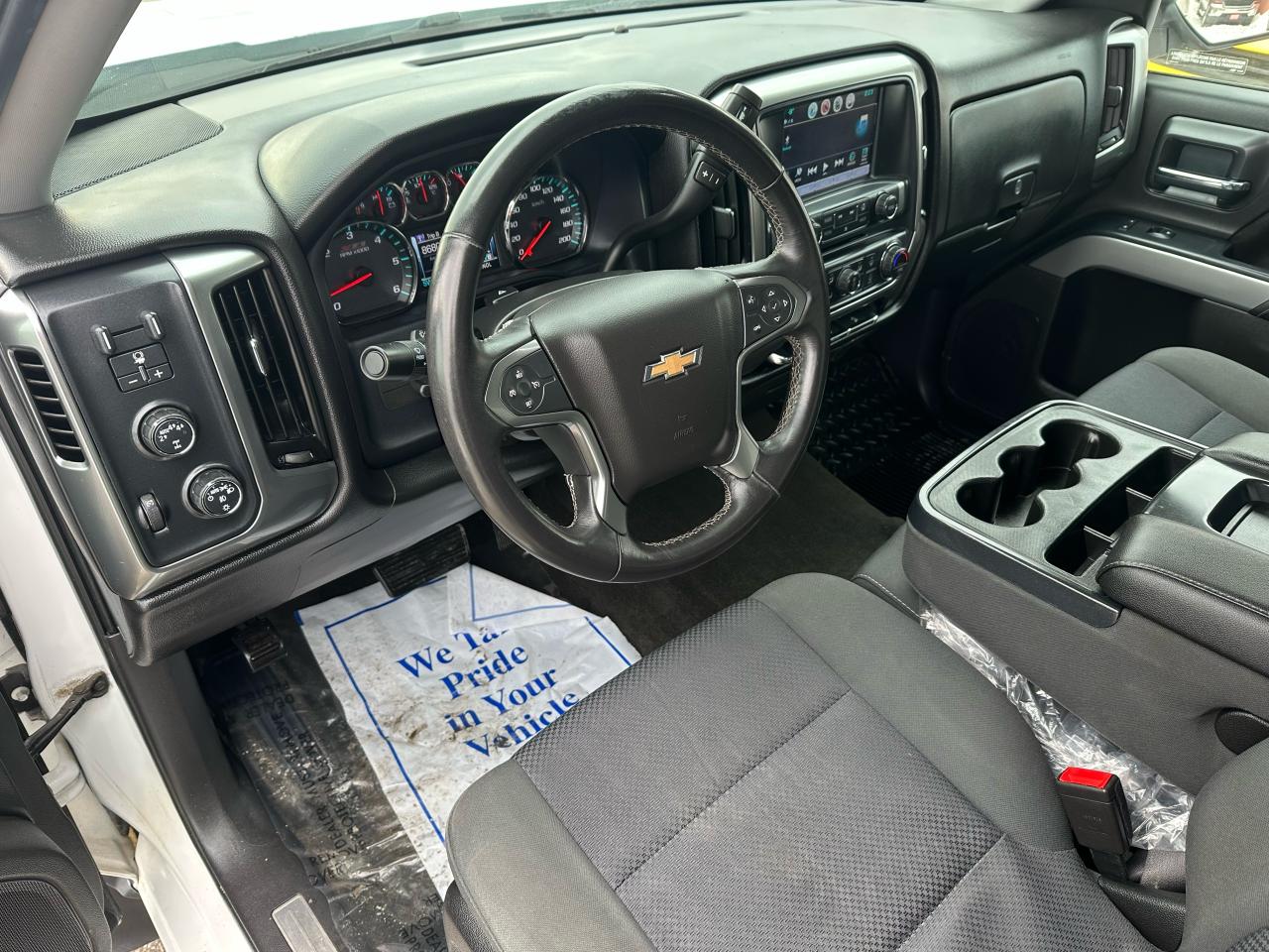 2017 Chevrolet Silverado 1500 LT Photo