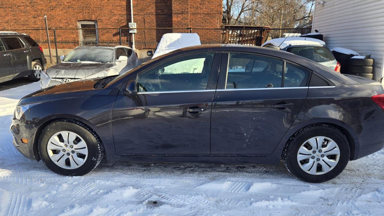 2016 Chevrolet Cruze LT Photo