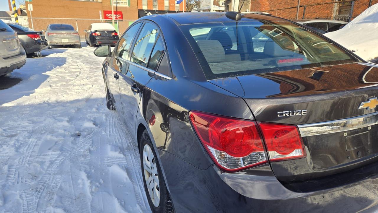 2016 Chevrolet Cruze LT Photo