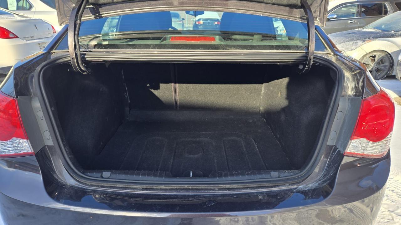 2016 Chevrolet Cruze LT Photo