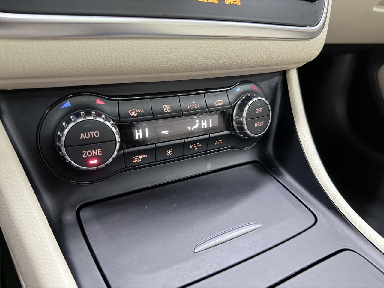 2015 Mercedes-Benz GLA AMG PKG|NAV|BACKUP|BSM|FCW|PANO|4MATIC| Photo