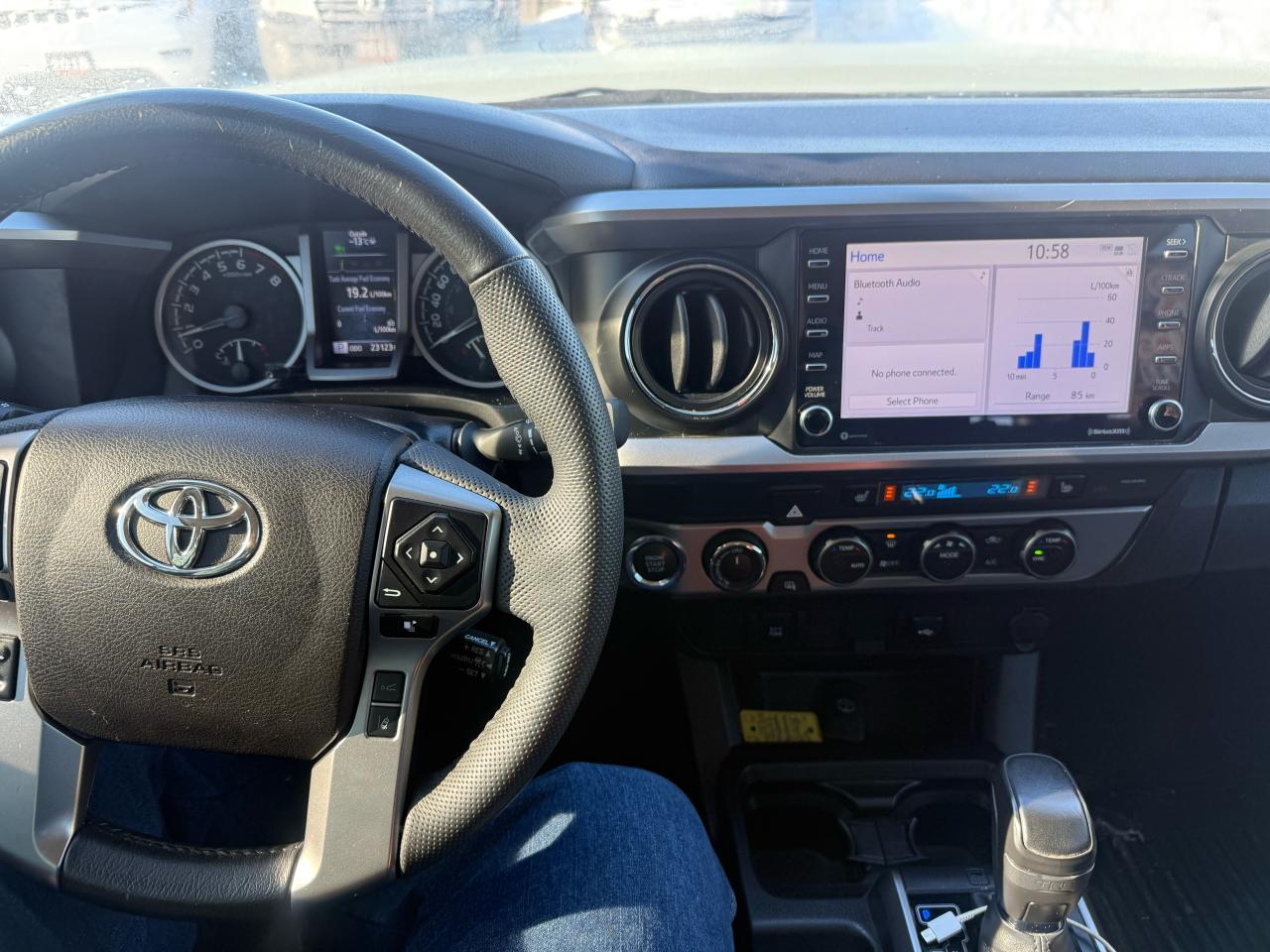 2023 Toyota Tacoma TRAIL EDITION, 4X4, ONLY 23,000KMS, CERTIFIED Photo