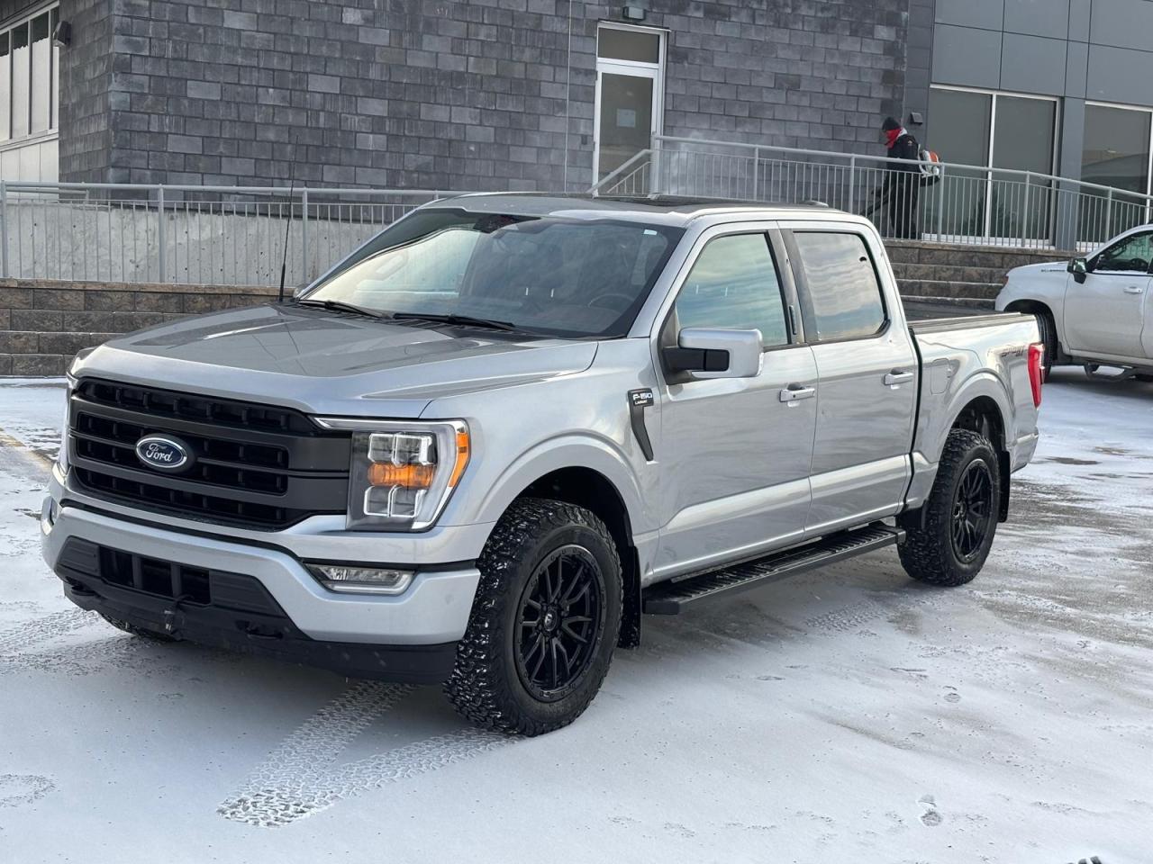 This 2022 Ford F-150 SuperCrew makes you feel unstoppablelike you can take on any adventure or challenge with confidence, comfort, and style, whether youre heading out for a weekend getaway or cruising through the city. With its spacious cabin and powerful performance that handles anything from daily errands to towing heavy loads, its the truck that doesnt just get you placesit makes every journey feel like the best part of your day.<div><br></div><div><ul><li>All credit accepted: good, bad, new to Canada, bankruptcy, collections, repossessions, student/work visas</li><li>In-house financing available (O.A.C.)</li><li>Low bi-weekly payments & instant approvals</li><li>Up to 6 months no payments (interest accrues)</li><li>Credit consolidation, unemployment insurance, negative equity coverage</li><li>Financing, APR & payments vary by personal credit (O.A.C.)</li></ul></div><div><br></div><div><b>Open 7 days:</b> MonThu 107, FriSat 106, Sun 103</div><div><b>Location</b>: 10-40 Hopewell Way NE, Calgary (behind Enterprise Car Rental)</div><div><b>Contact</b>: 403-402-2015 or www.gtmotorsports.ca </div><div>Full mechanical fitness assessment, Carfax & warranty included</div><div>AMVIC licensed dealer</div><div>Price based on vehicle only (aftermarket, fees & GST extra)</div><div><br></div><div></div><div></div>