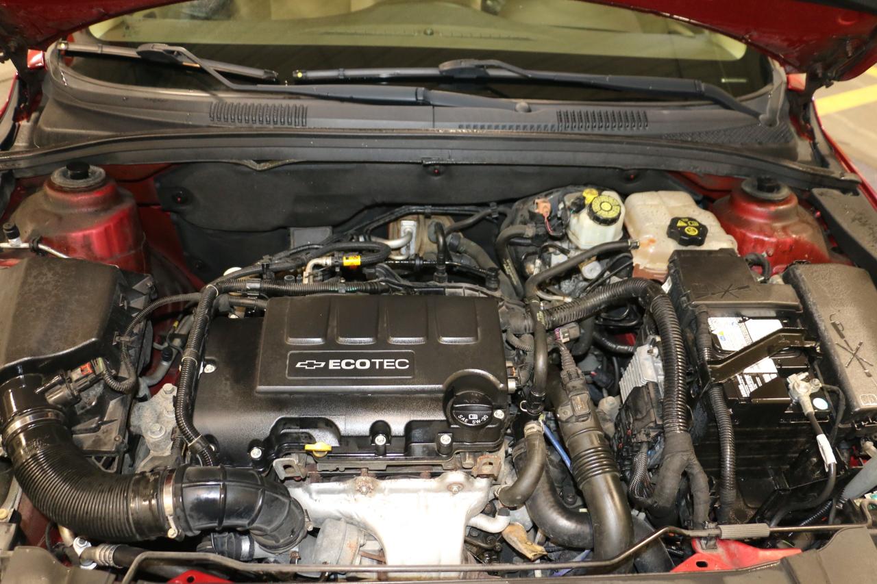 2012 Chevrolet Cruze LTZ RS - SUNROOF|LEATHER|HEATED SEATS|ALLOY WHEEL Photo