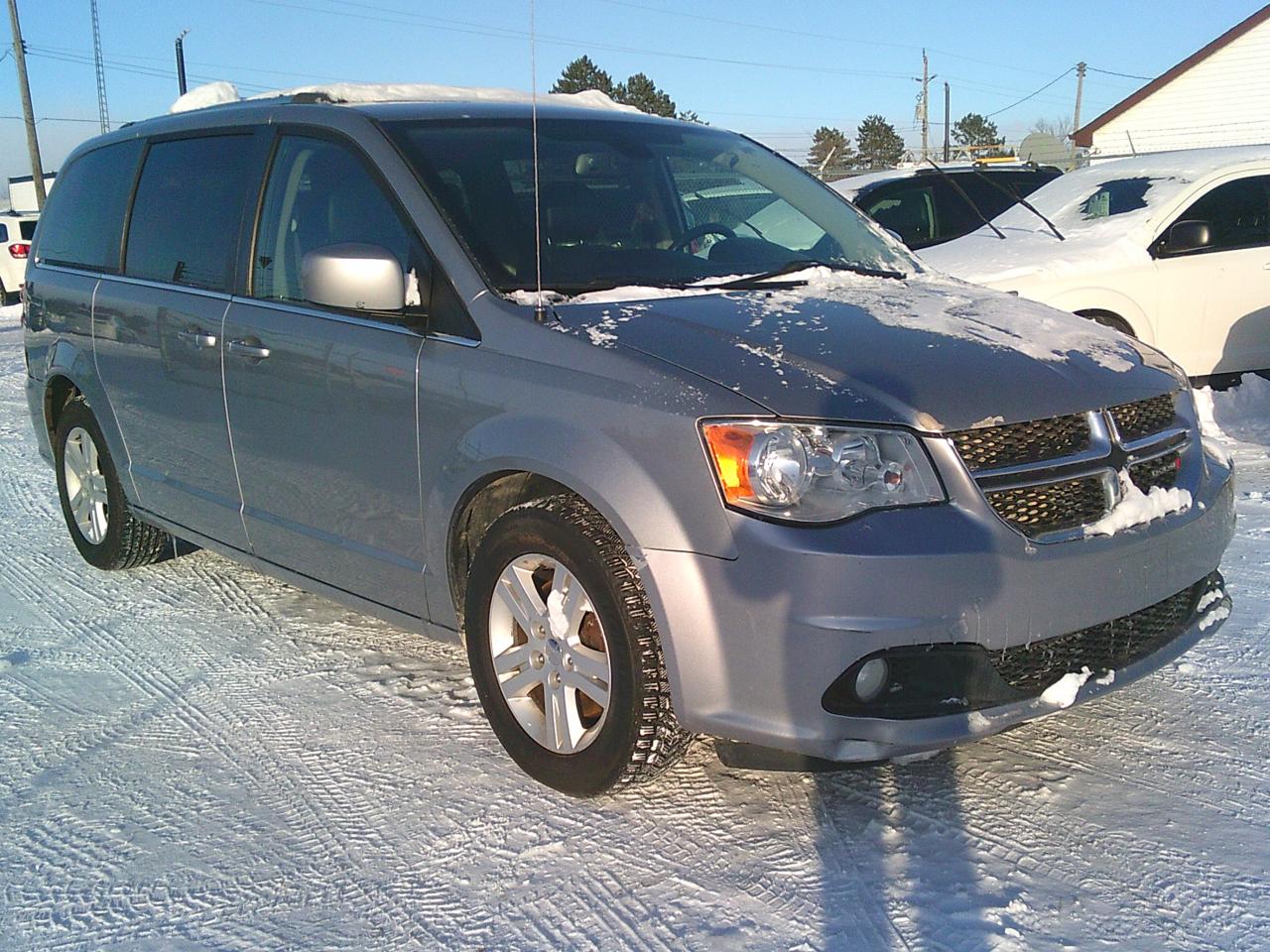 2018 Dodge Grand Caravan Crew Plus Stow N Go Photo2