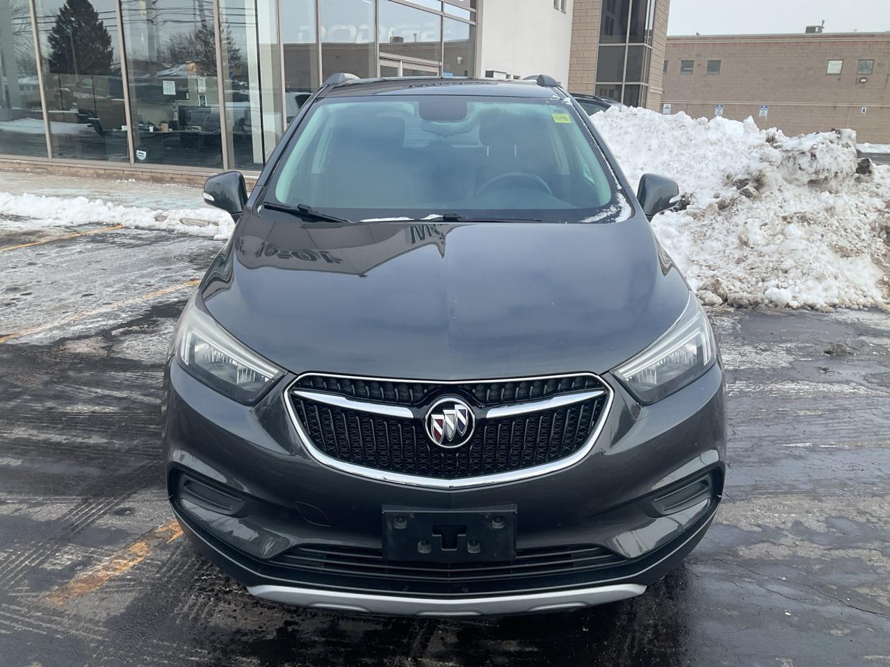 2018 Buick Encore LOW KM / GAS SAVER / CARPLAY / KEYLESS START Photo