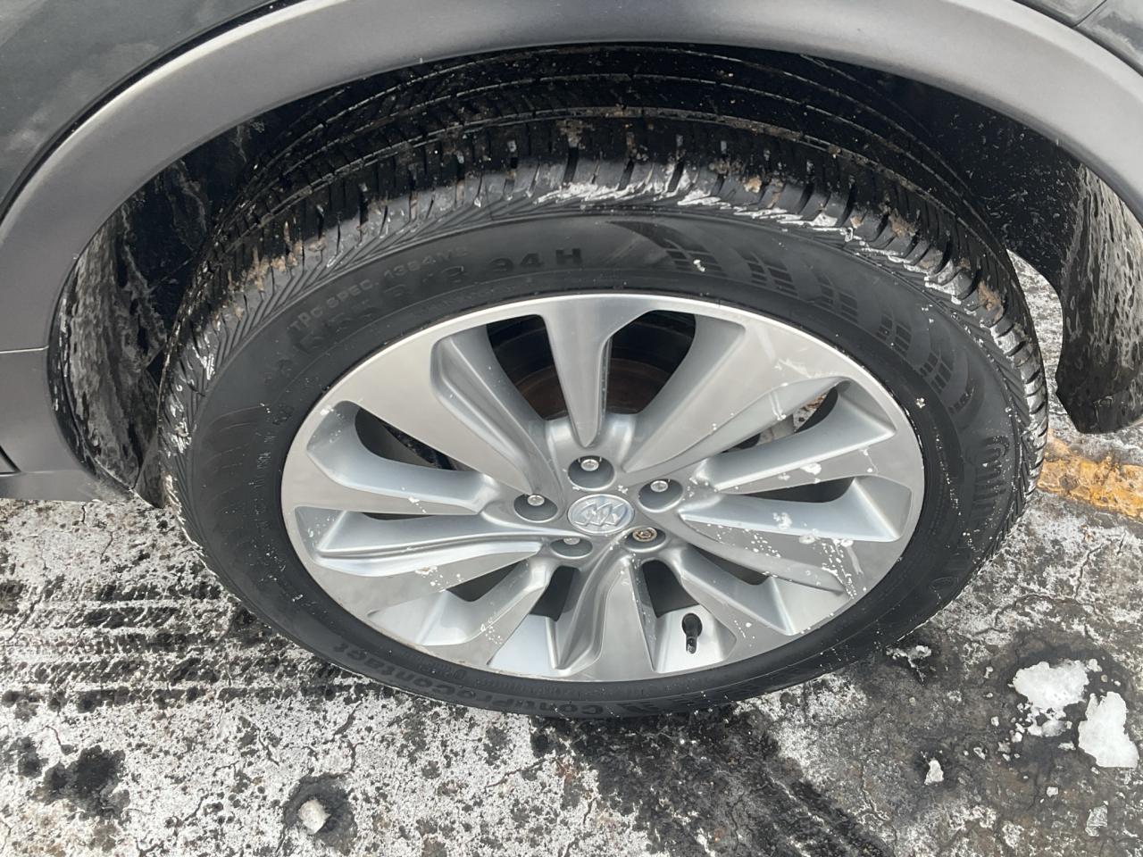 2018 Buick Encore LOW KM / GAS SAVER / CARPLAY / KEYLESS START Photo