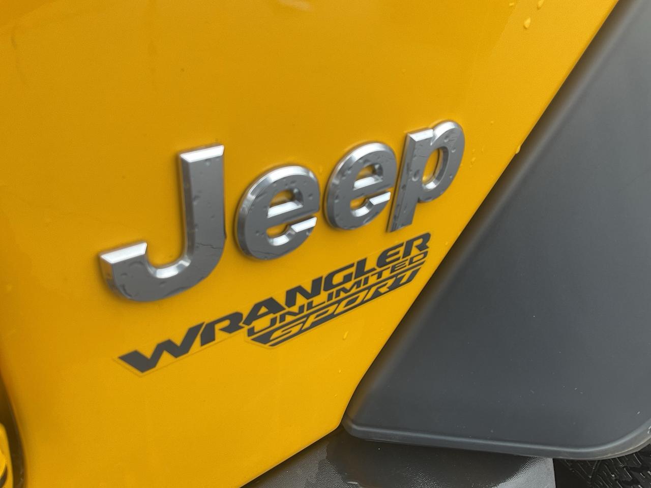 2019 Jeep Wrangler V6 / CARPLAY / TECHNOLOGY GROUP / CLEAN CARFAX Photo