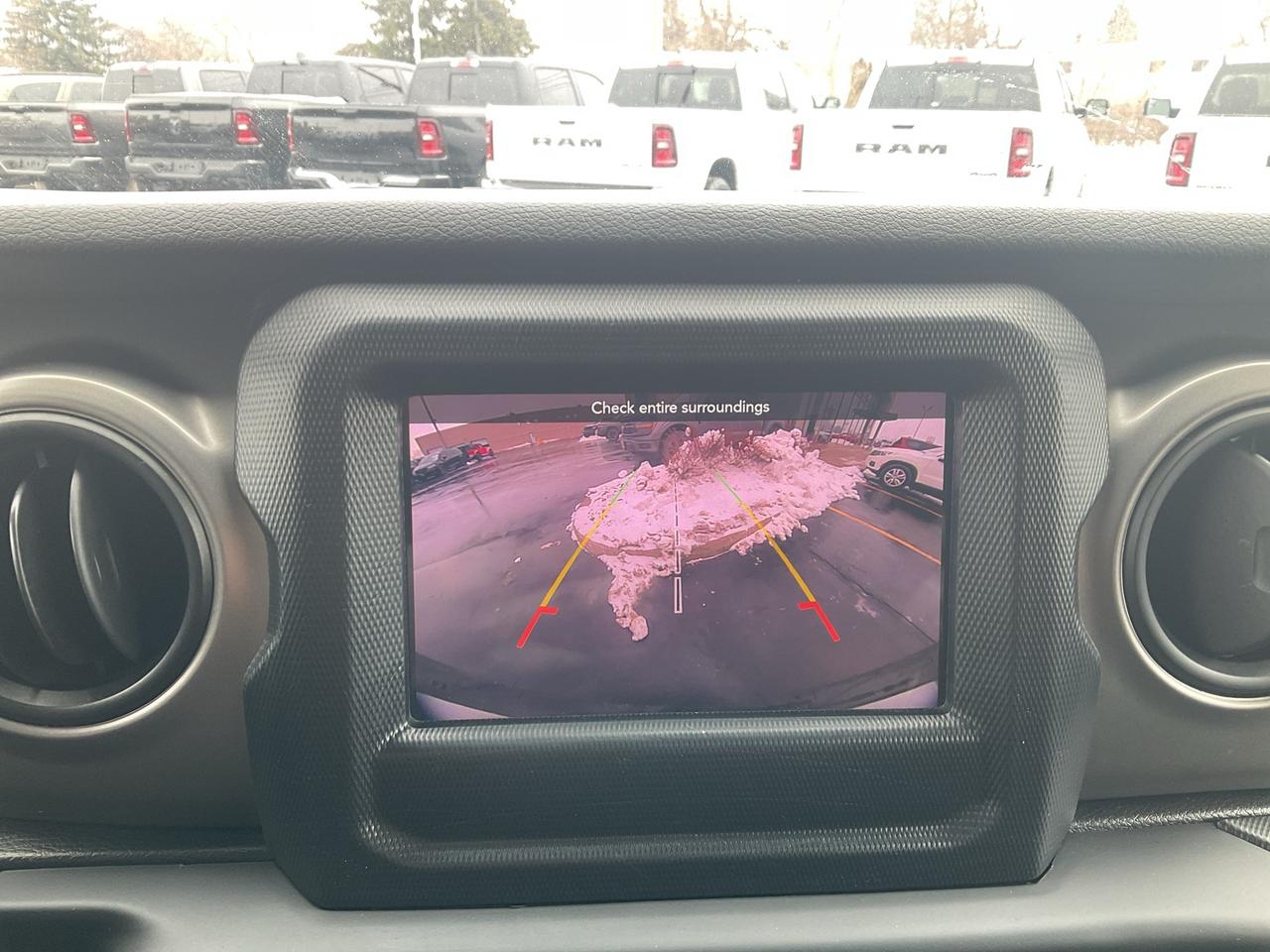 2019 Jeep Wrangler V6 / CARPLAY / TECHNOLOGY GROUP / CLEAN CARFAX Photo