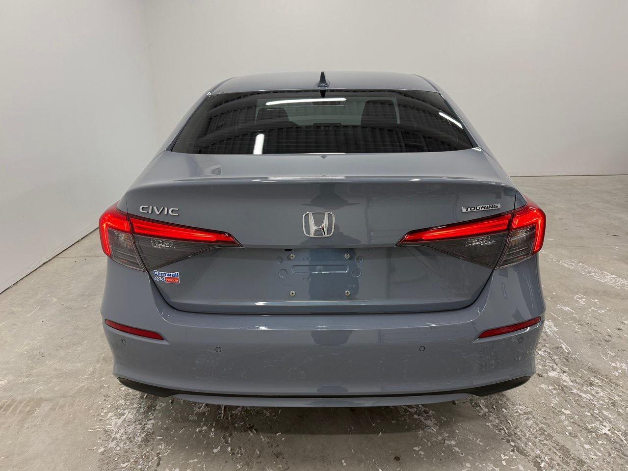 2023 Honda Civic Sedan Touring Photo