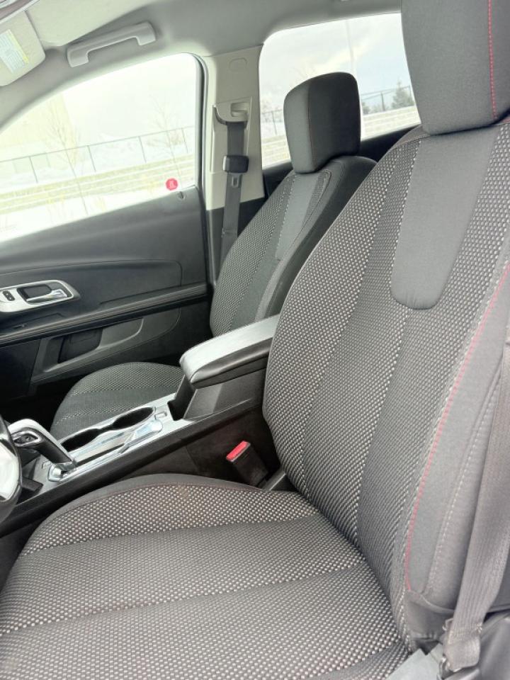 2012 Chevrolet Equinox 1LT Front-wheel Drive Sport Utility Automatic Photo