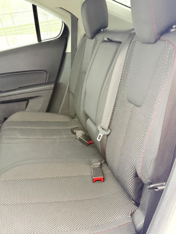 2012 Chevrolet Equinox 1LT Front-wheel Drive Sport Utility Automatic Photo