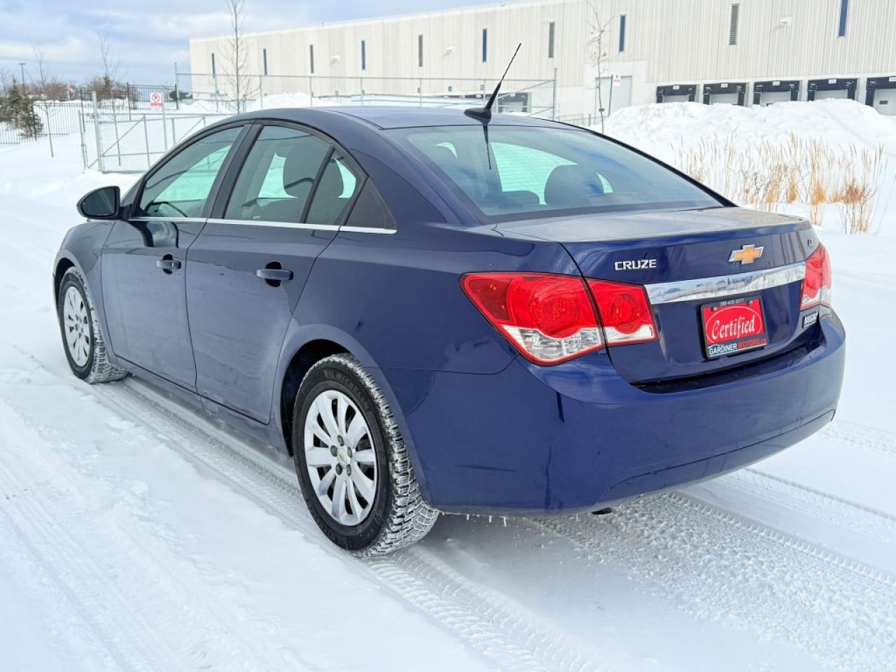 2011 Chevrolet Cruze 4dr Sedan Eco w/1SA Photo