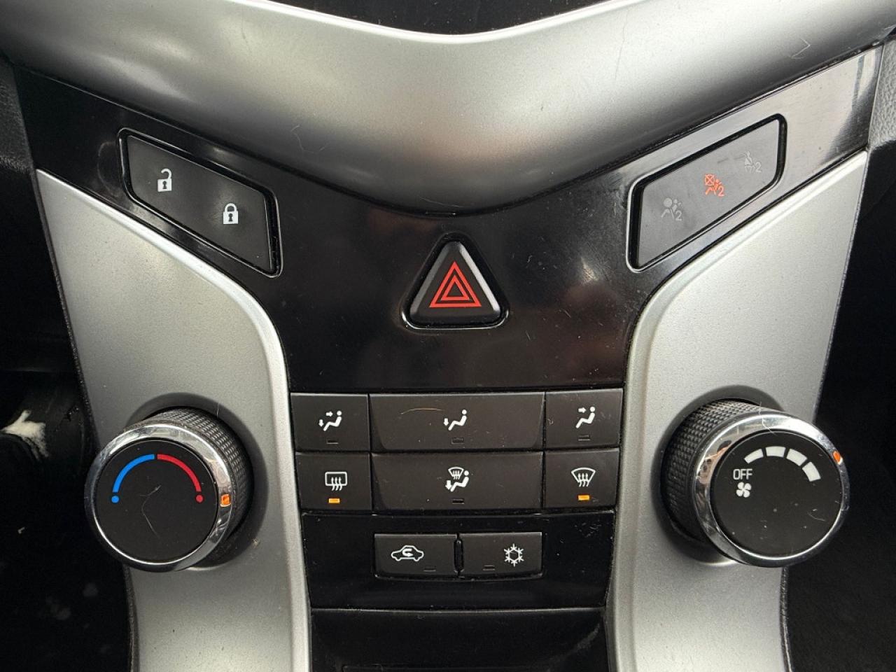 2011 Chevrolet Cruze 4dr Sedan Eco w/1SA Photo