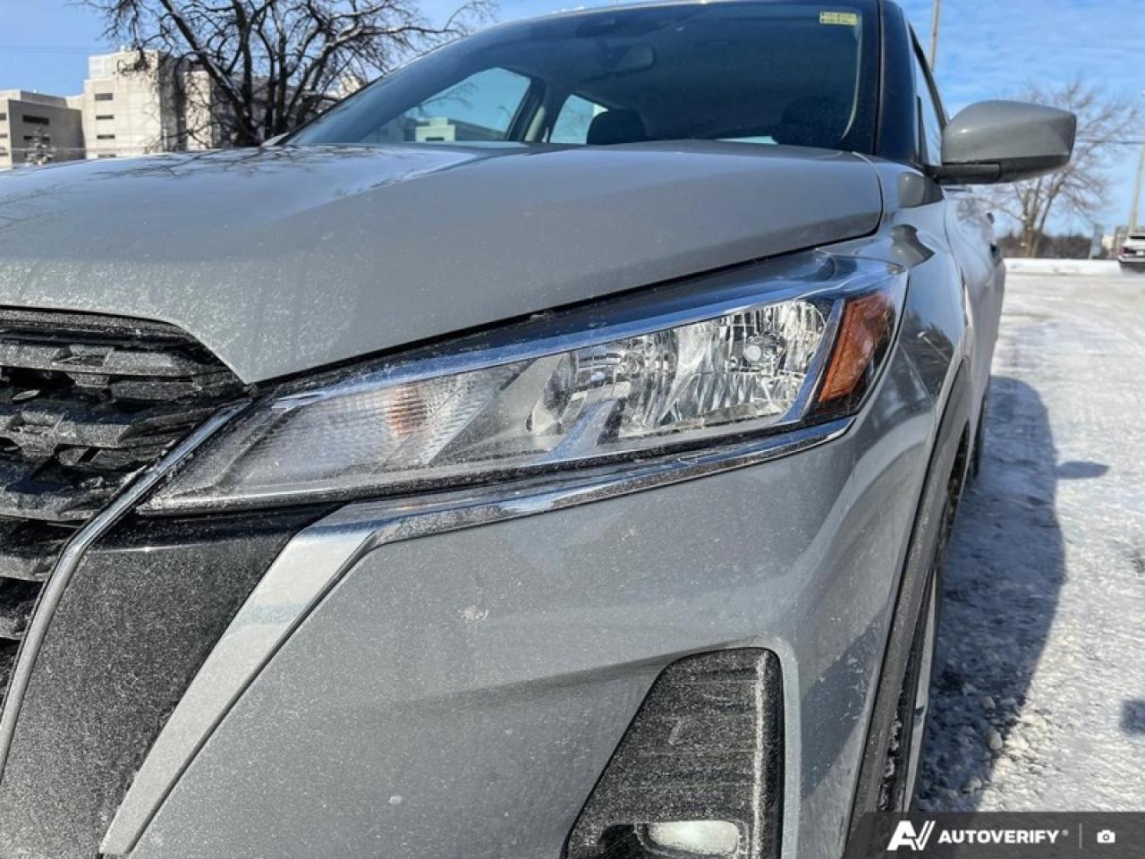 2022 Nissan Kicks S  KICKS S, CARPLAY, REAR CAMERA Photo