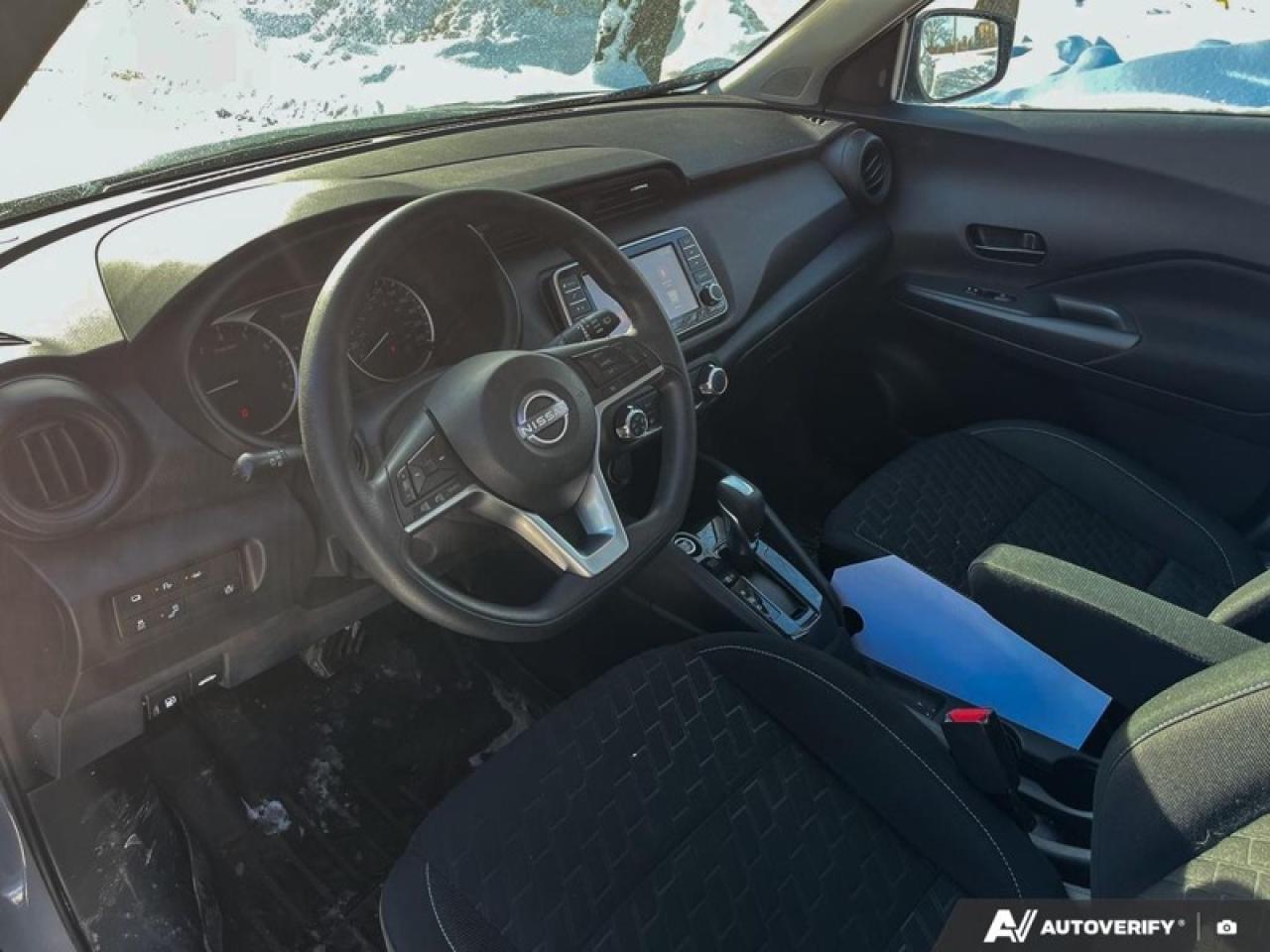 2022 Nissan Kicks S  KICKS S, CARPLAY, REAR CAMERA Photo