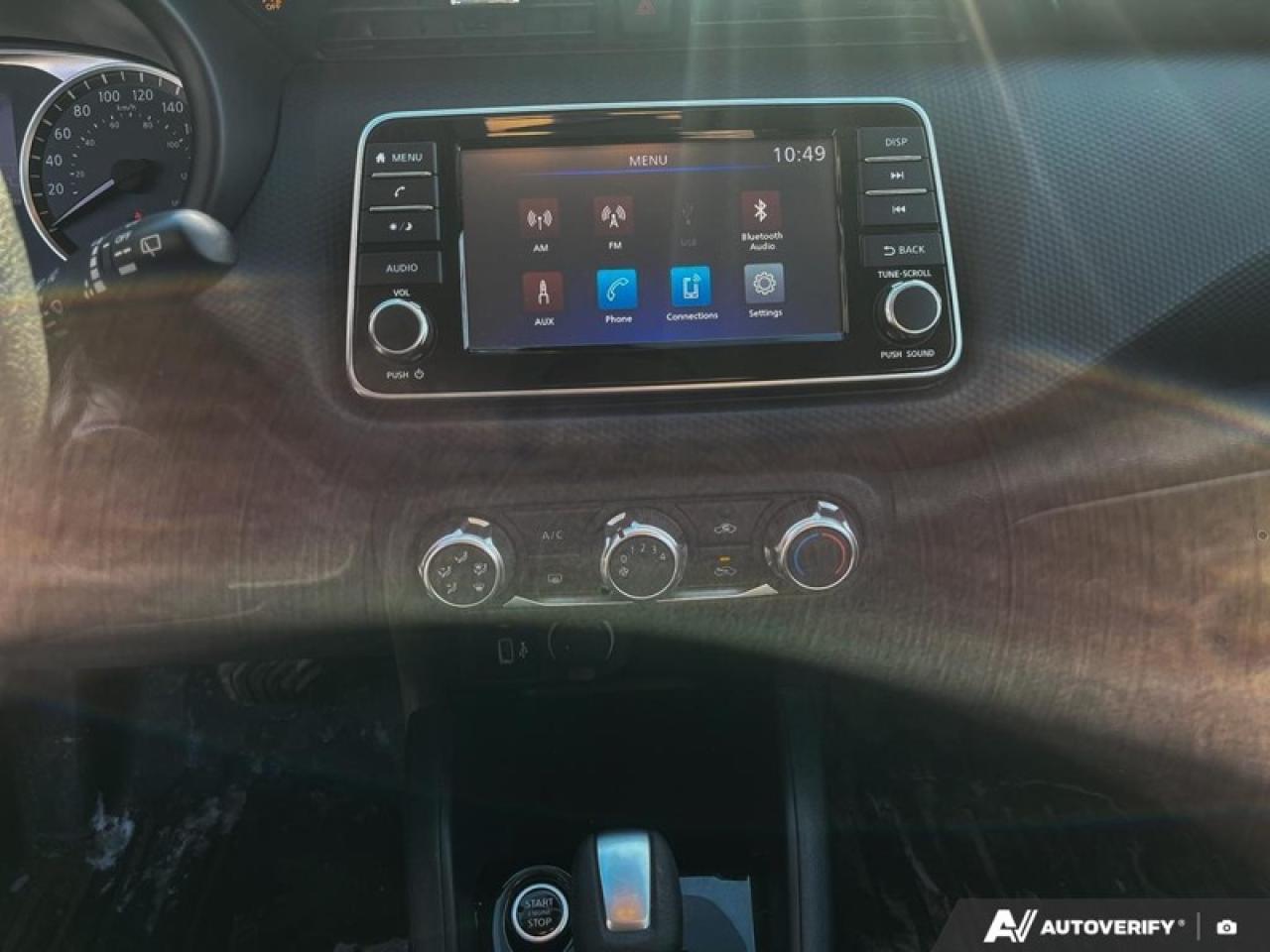 2022 Nissan Kicks S  KICKS S, CARPLAY, REAR CAMERA Photo