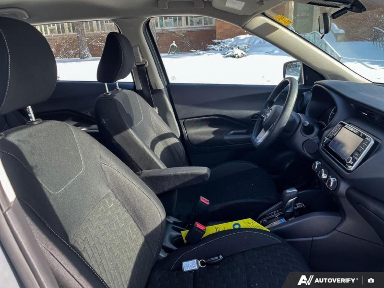 2022 Nissan Kicks S  KICKS S, CARPLAY, REAR CAMERA Photo