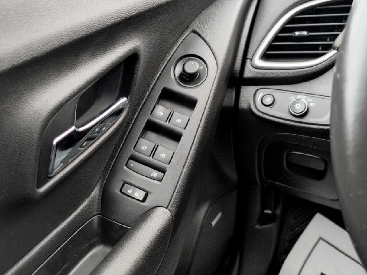 2018 Chevrolet Trax LT Redline Edition Photo