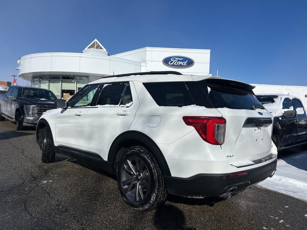 2023 Ford Explorer XLT Photo