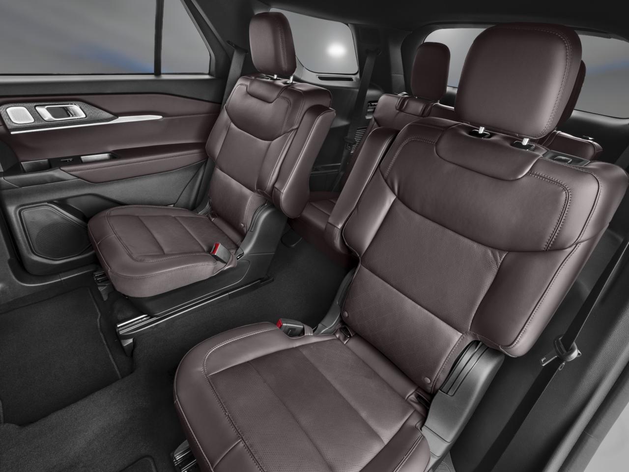 2026 Ford Explorer Platinum Photo