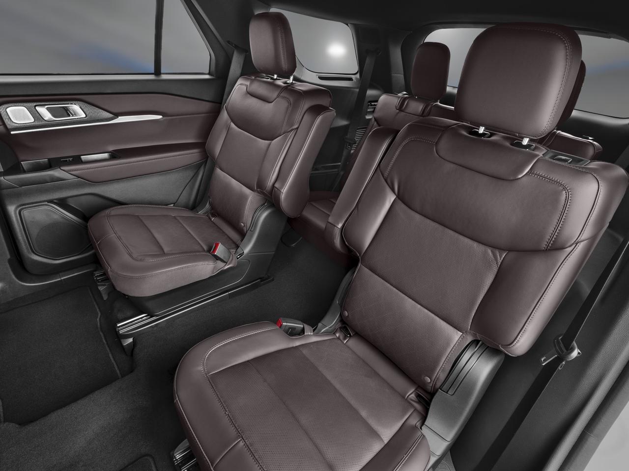 2026 Ford Explorer Platinum Photo