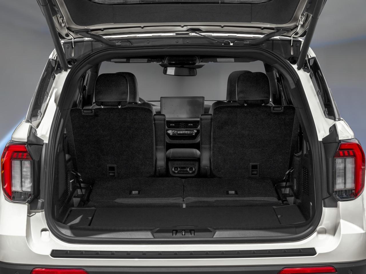 2026 Ford Explorer ST Photo