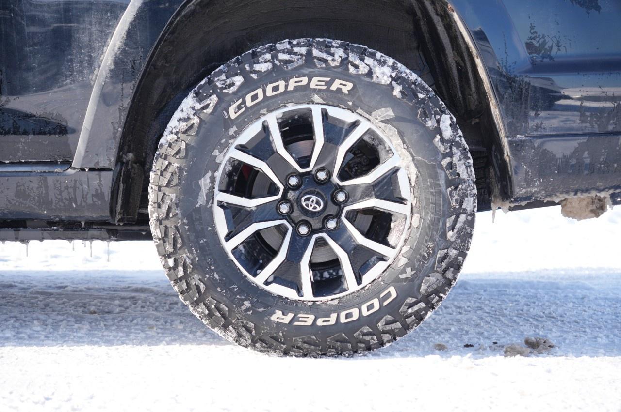 2020 Toyota 4Runner V6 Photo