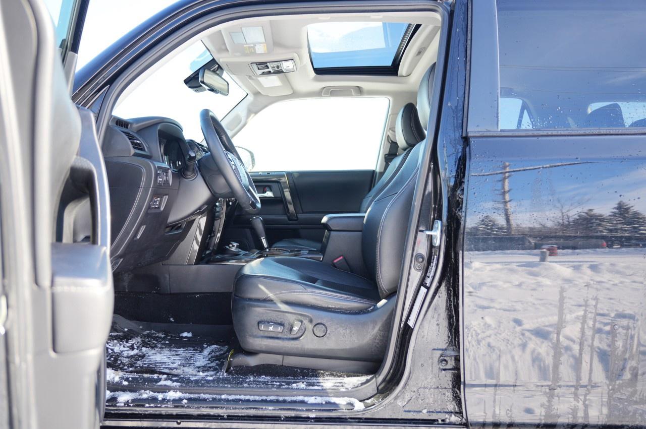 2020 Toyota 4Runner V6 Photo