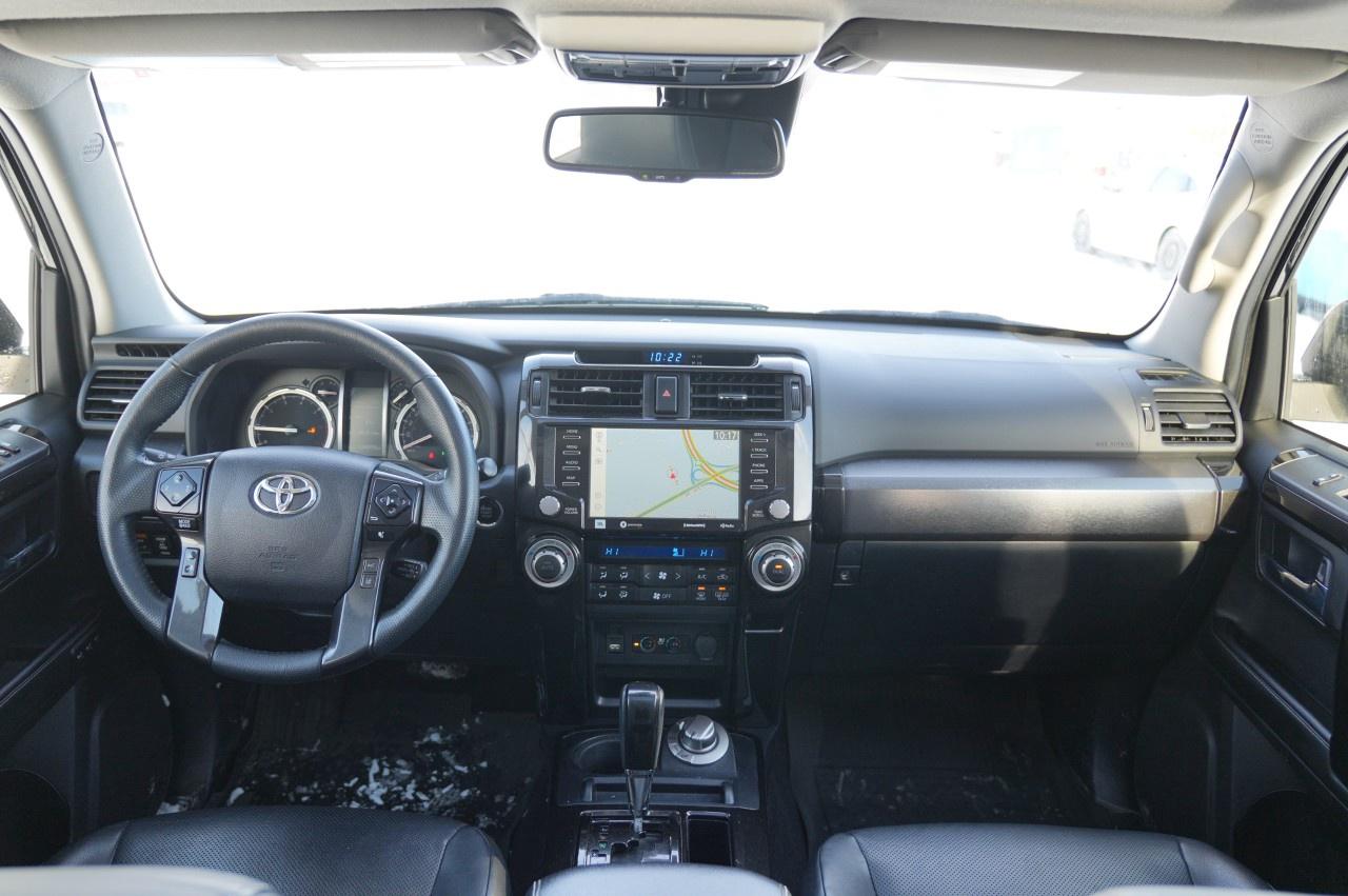 2020 Toyota 4Runner V6 Photo