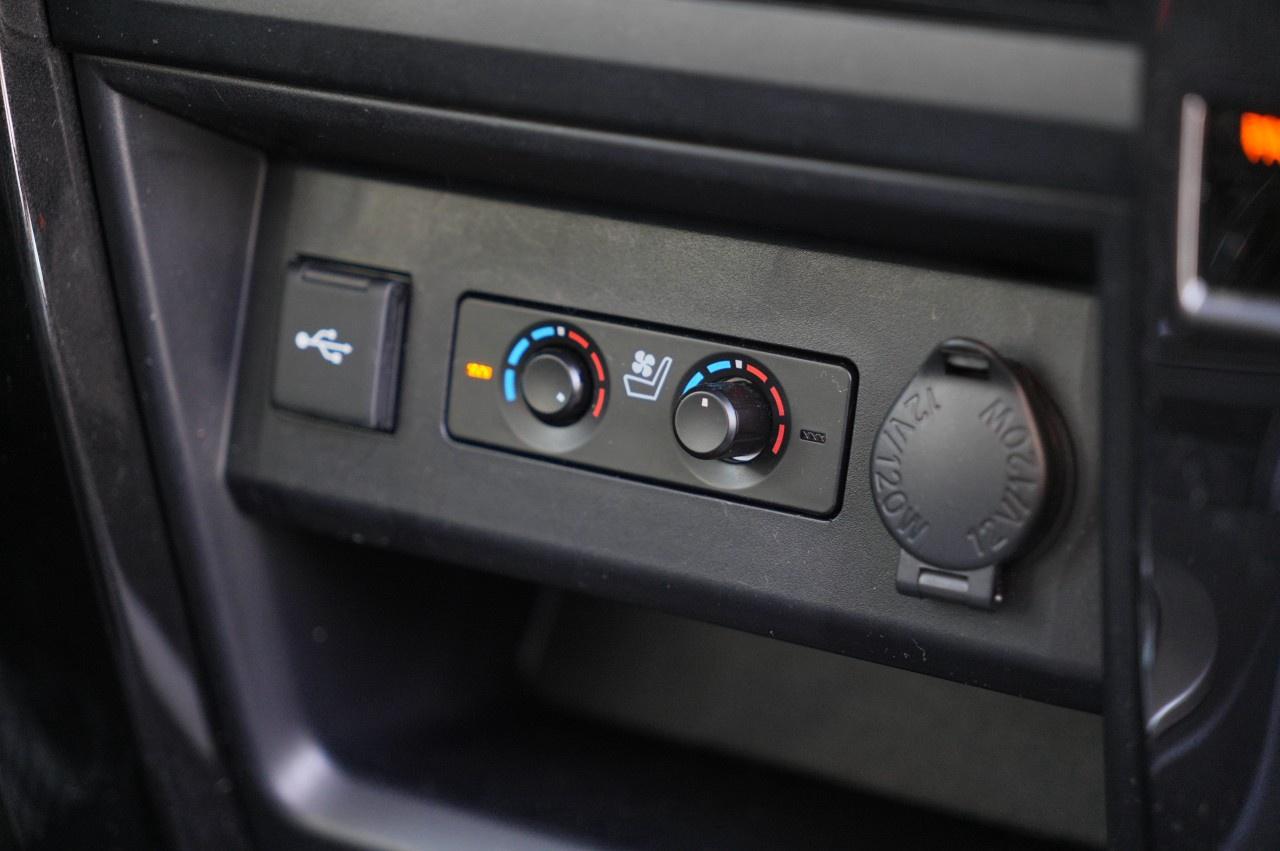 2020 Toyota 4Runner V6 Photo