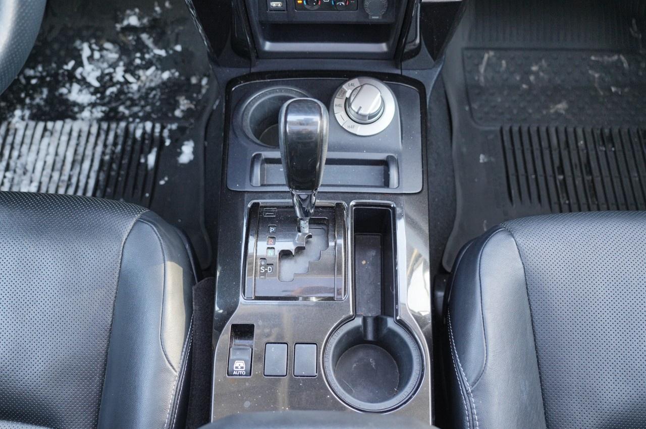 2020 Toyota 4Runner V6 Photo