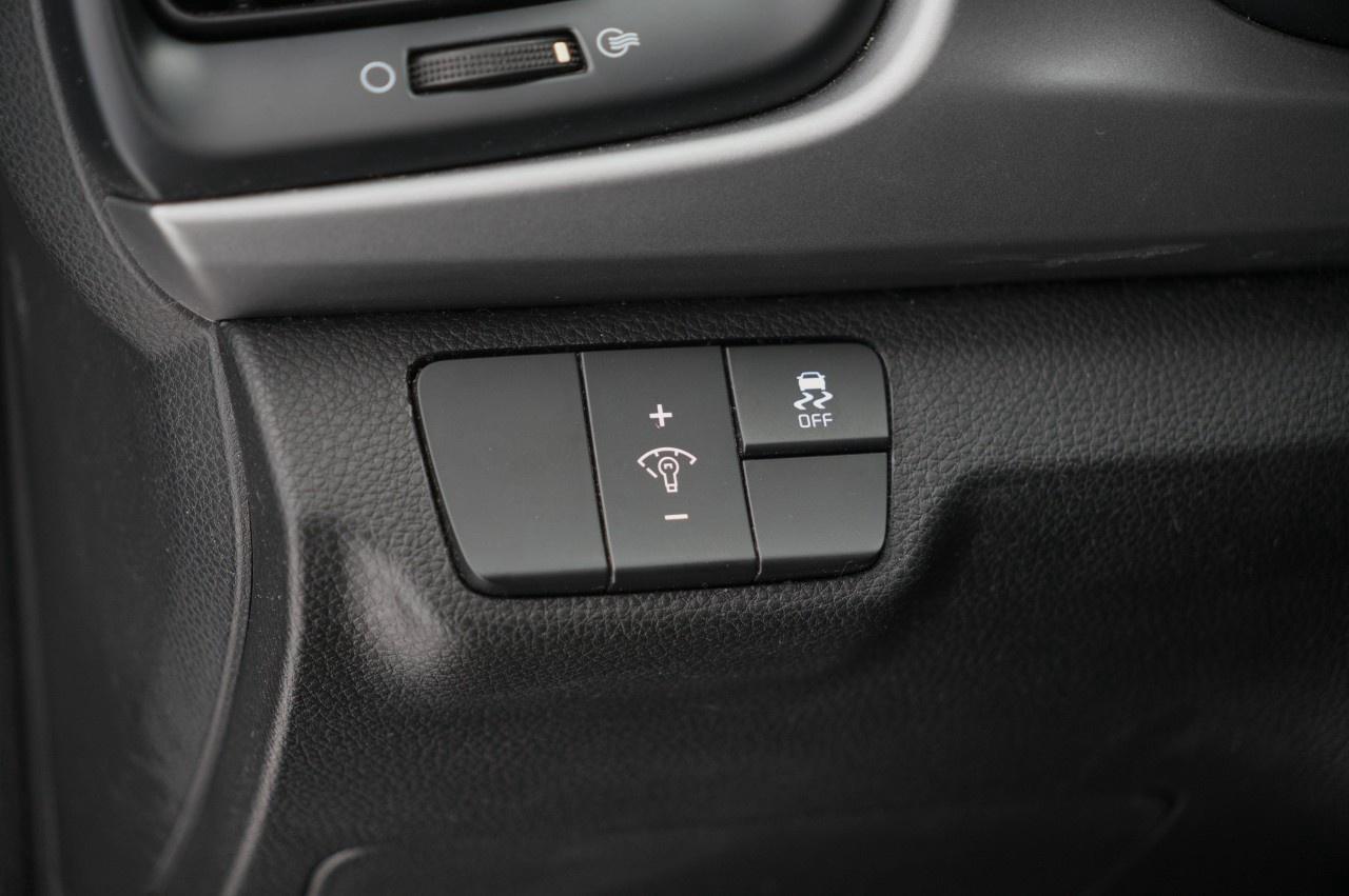 2021 Kia Rio 5-Door LX  IVT Photo