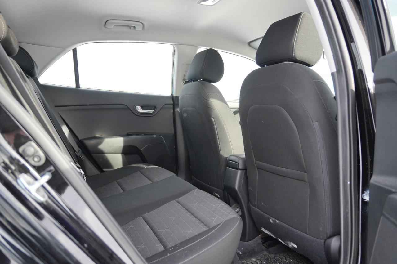 2021 Kia Rio 5-Door LX  IVT Photo