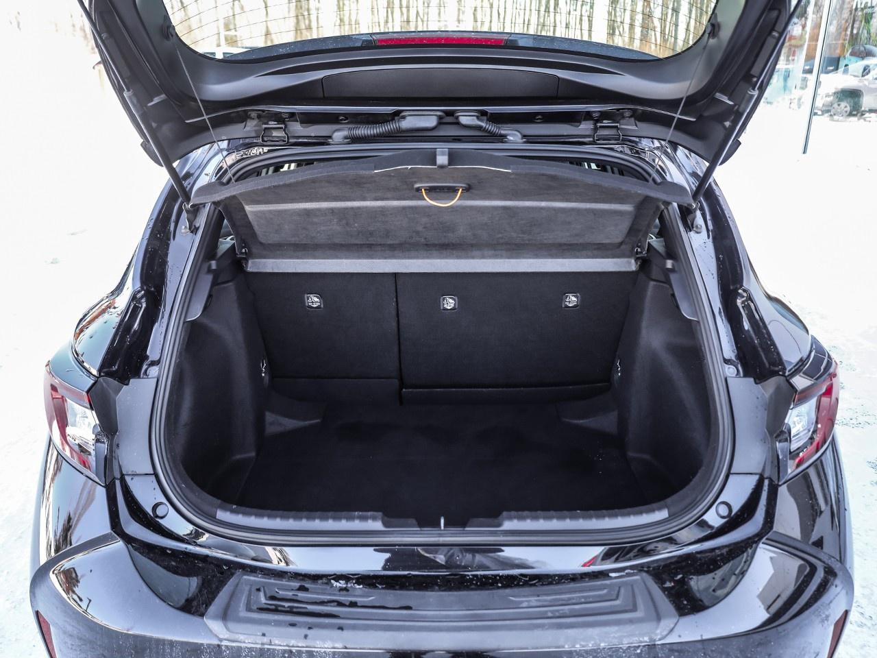 2023 Toyota Corolla Hatchback Photo