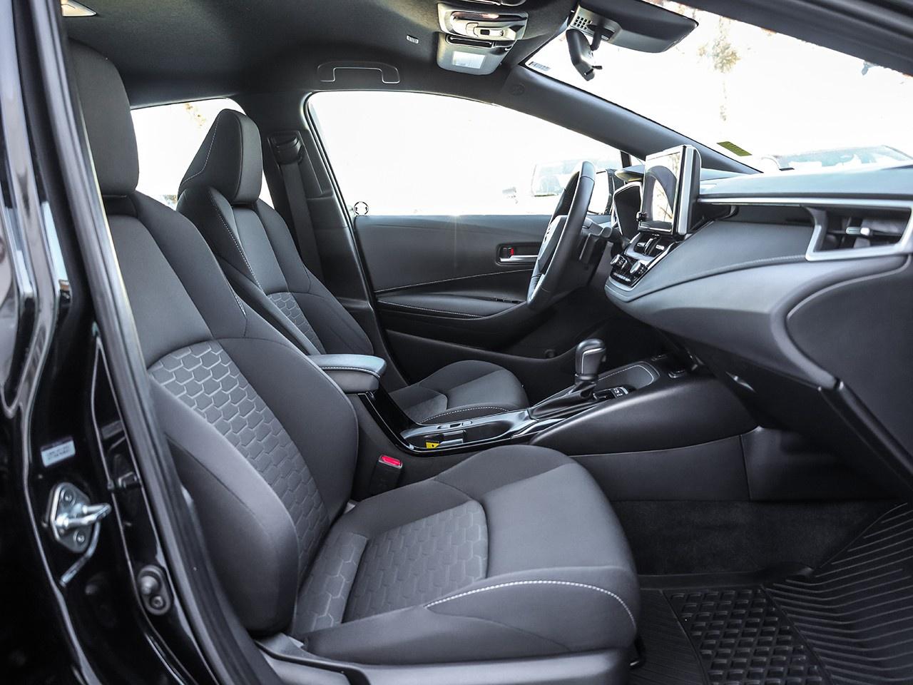 2023 Toyota Corolla Hatchback Photo