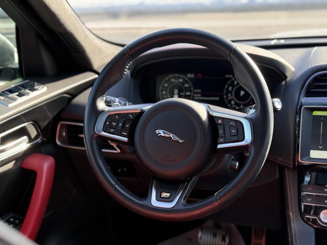 2020 Jaguar F-PACE 30t R-SPORT | RED LEATHER | PANO | 360 CAMERA Photo