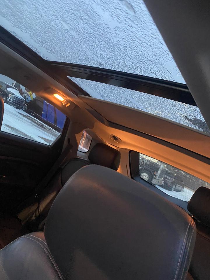 2012 Cadillac SRX Luxury Photo