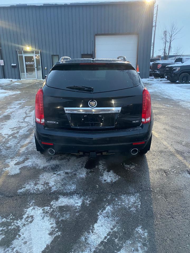 2012 Cadillac SRX Luxury Photo