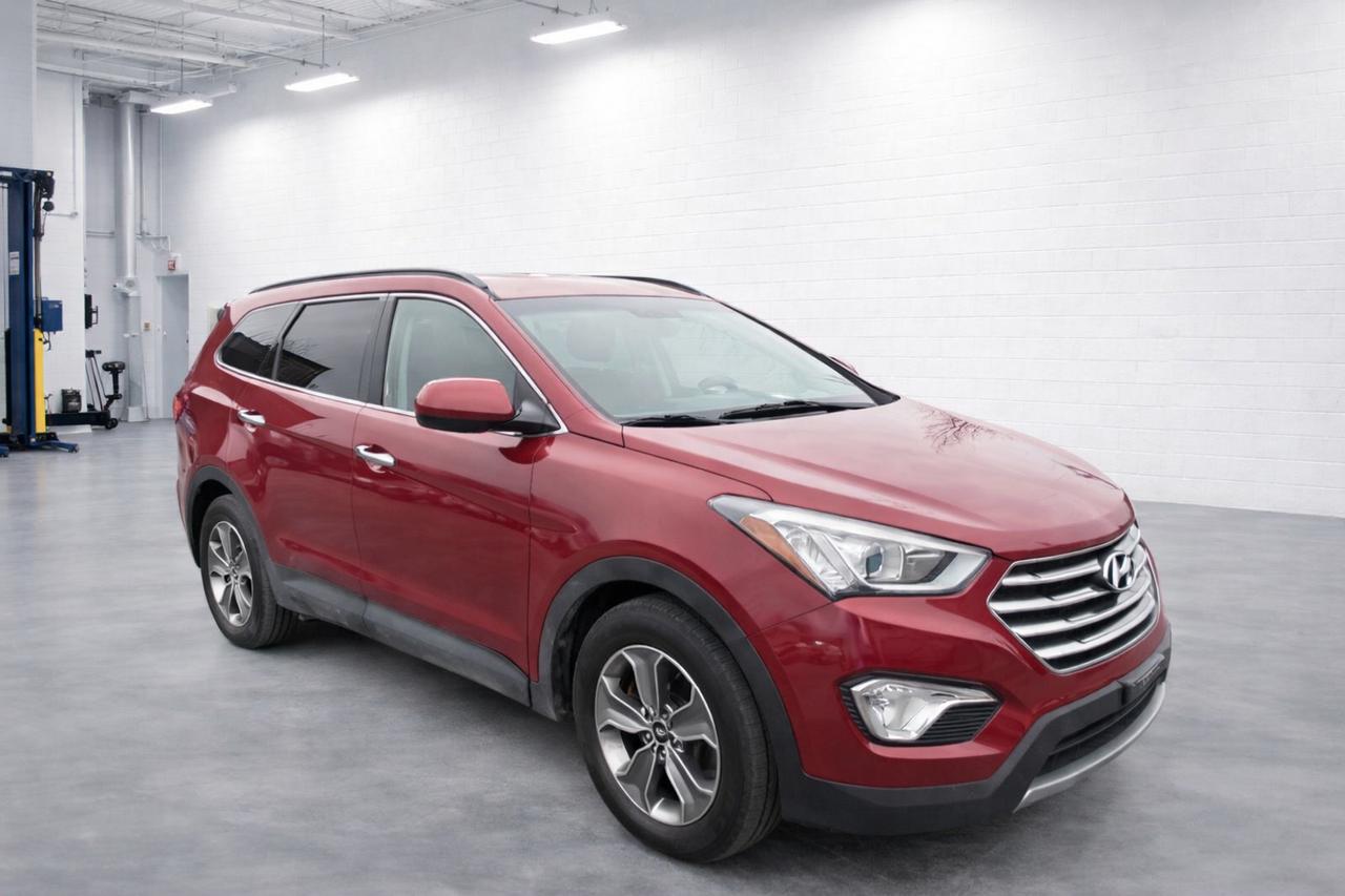 2015 Hyundai Santa Fe XL AWD 4dr 3.3L Auto Premium Photo