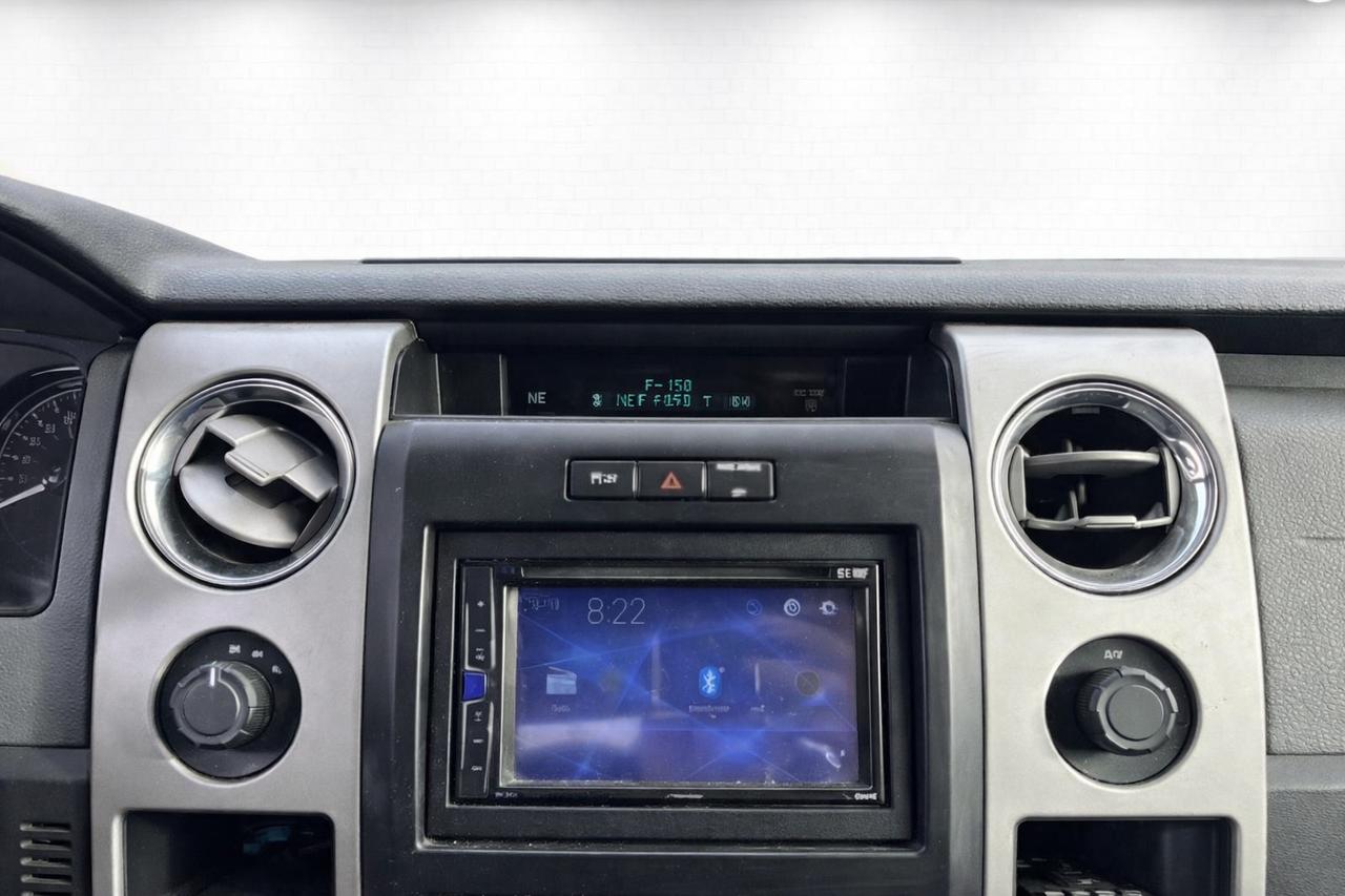 2012 Ford F-150 4WD SuperCab 5L V8 Photo