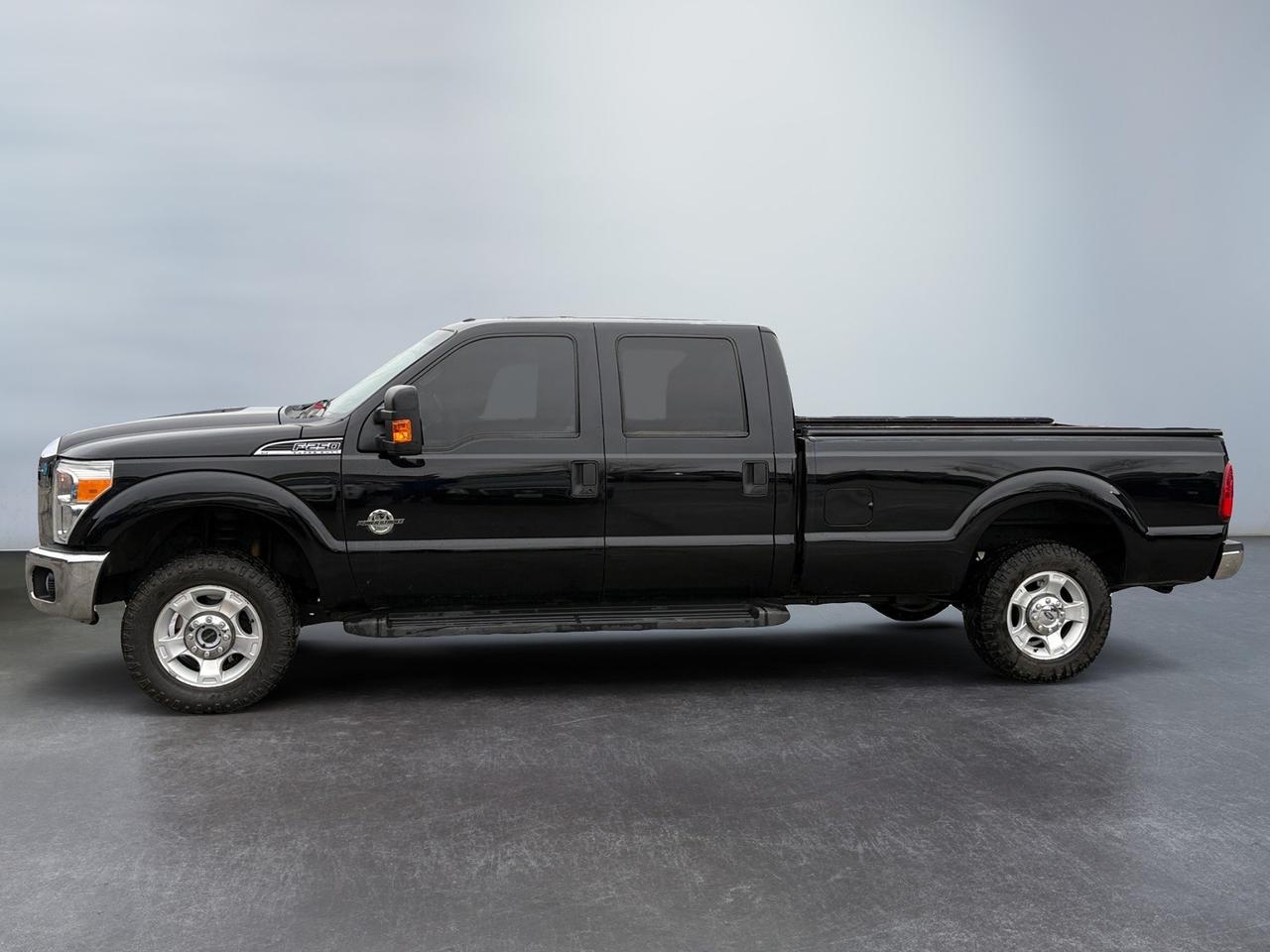 2016 Ford SUPER DUTY F-250 SRW 4WD Crew Cab 172" XLT DIESEL Photo