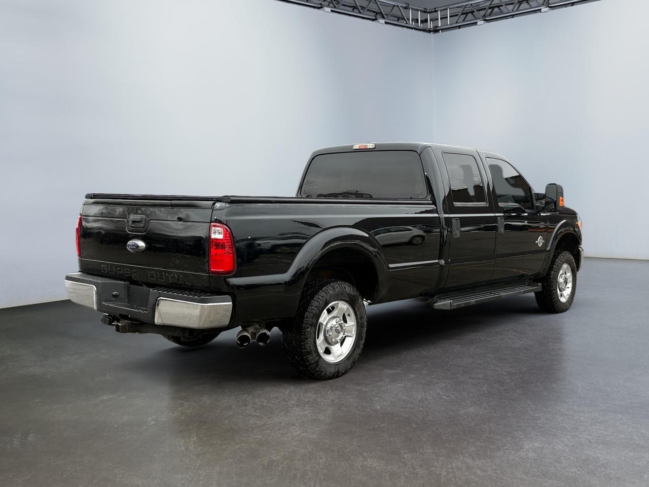 2016 Ford SUPER DUTY F-250 SRW 4WD Crew Cab 172" XLT DIESEL Photo