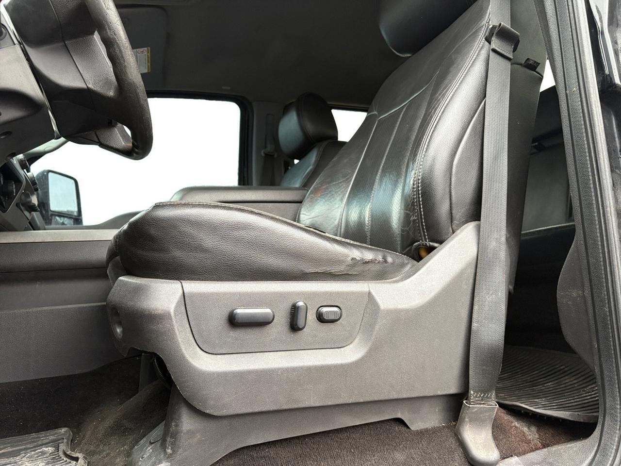 2016 Ford SUPER DUTY F-250 SRW 4WD Crew Cab 172" XLT DIESEL Photo