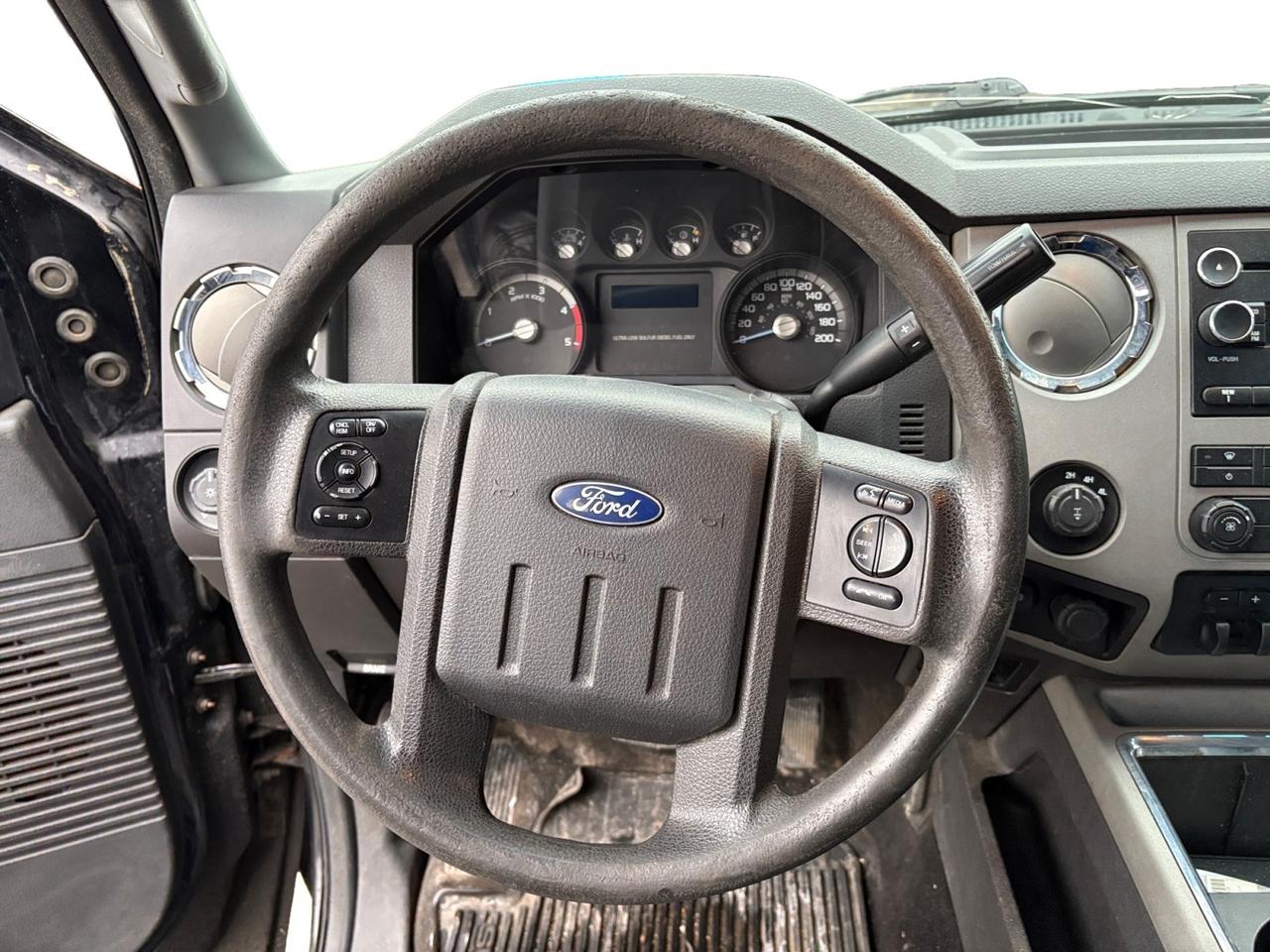 2016 Ford SUPER DUTY F-250 SRW 4WD Crew Cab 172" XLT DIESEL Photo