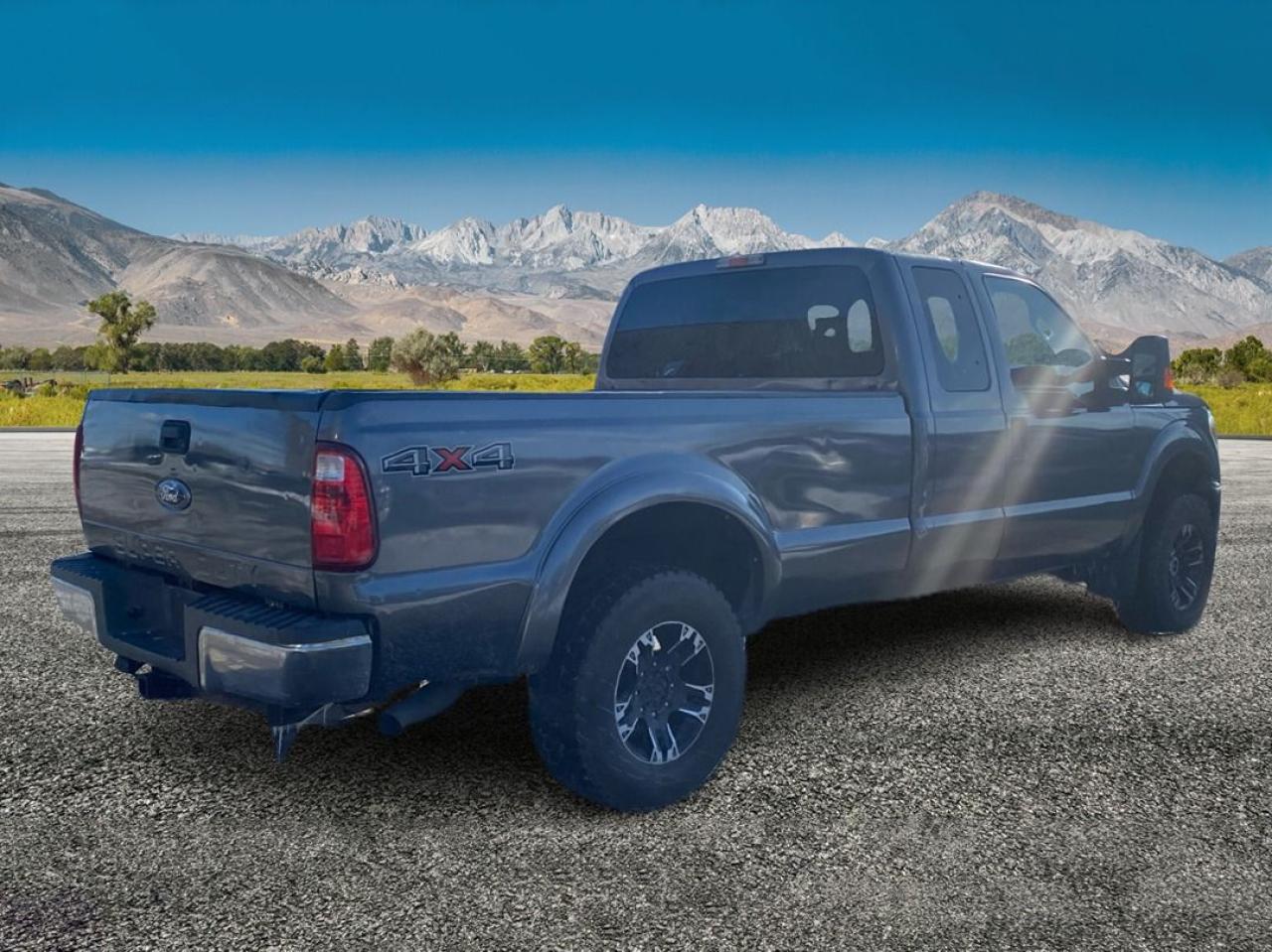 2012 Ford F-250 4WD SuperCab 158" XLT 6.2L CERTIFIED Photo