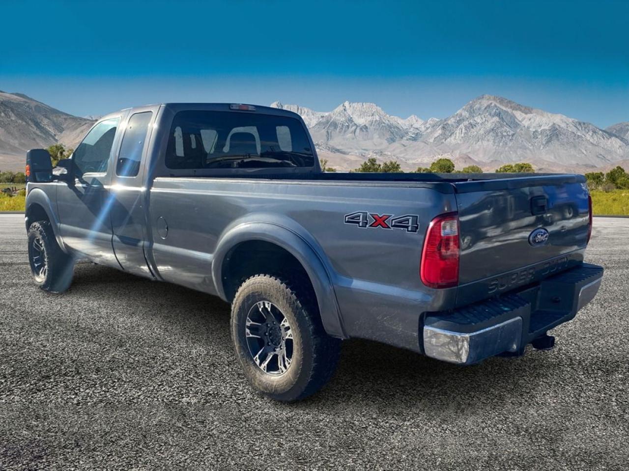 2012 Ford F-250 4WD SuperCab 158" XLT 6.2L CERTIFIED Photo